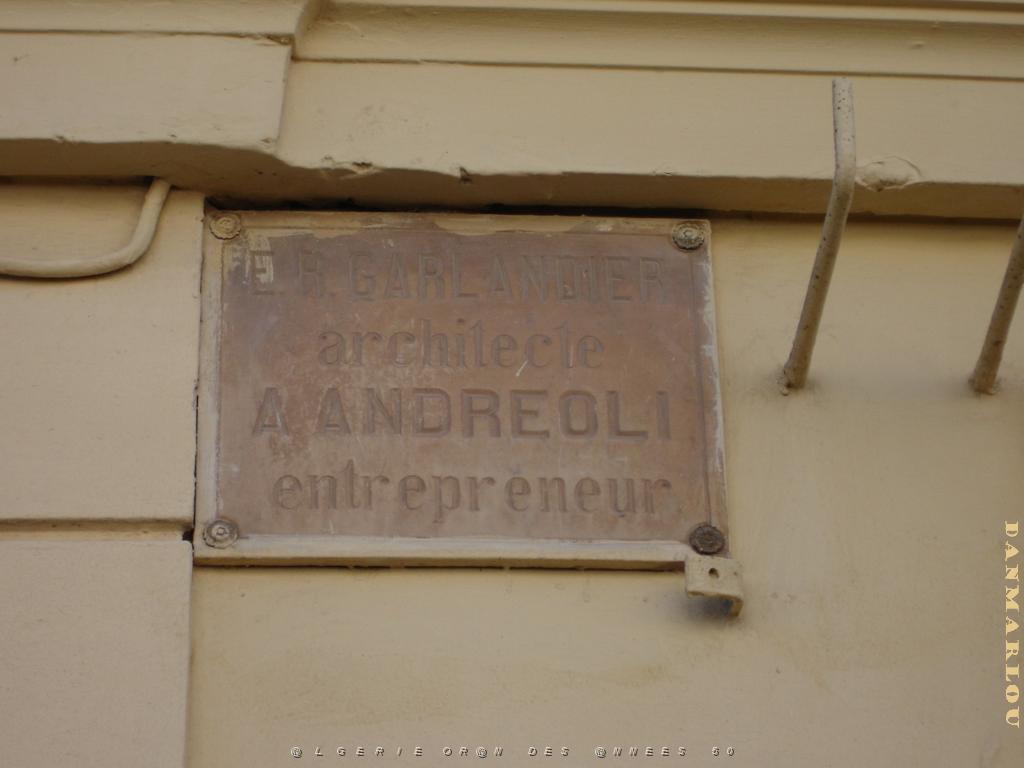 ORAN 10 2005 117 LES ARENES ARCHITECTE ET ENTREPRENEUR ANDREOLI ET GARLANDIER.JPG